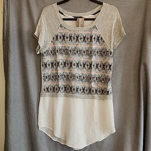 DOLAN Graphic Asymmetrical Short Sleeve Tunic